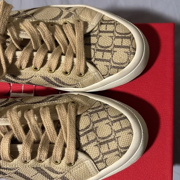 ✨Carolina Herrera Sneakers ✨ - Picture 3 of 3